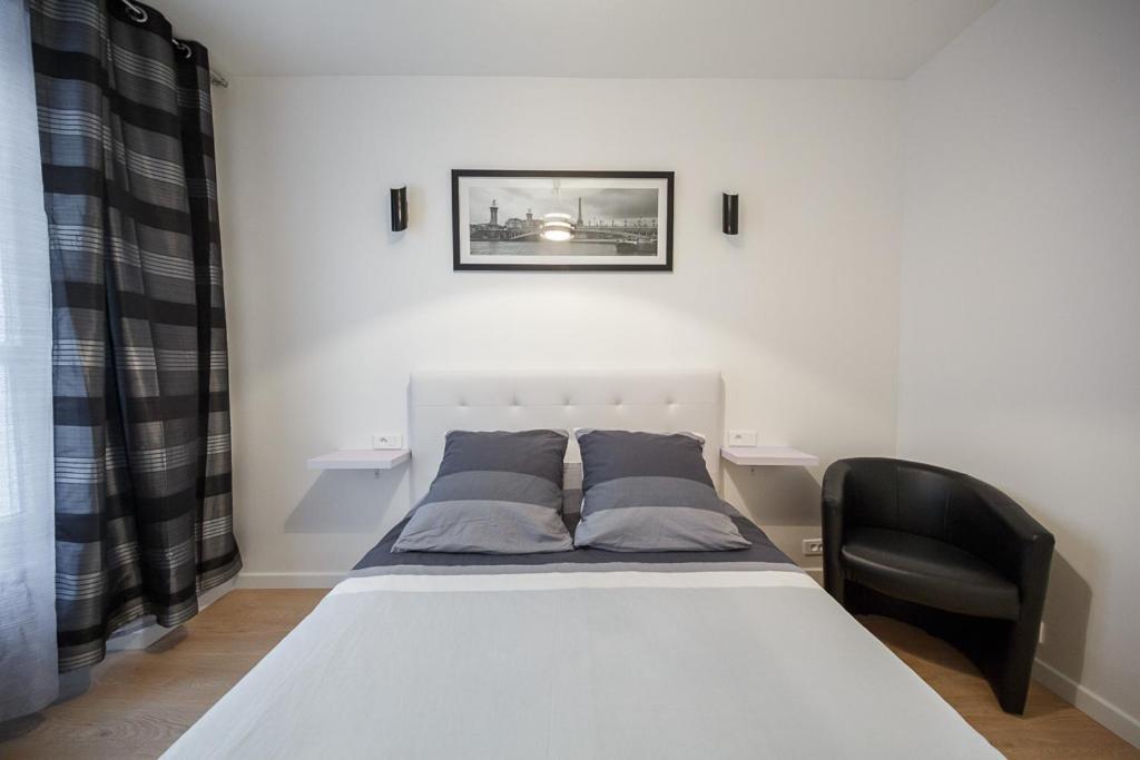Near Eiffel Tower - Beautiful Flat Apartment ปารีส ภายนอก รูปภาพ