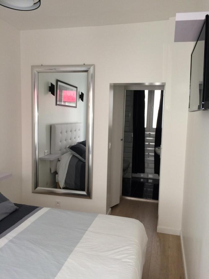 Near Eiffel Tower - Beautiful Flat Apartment ปารีส ภายนอก รูปภาพ